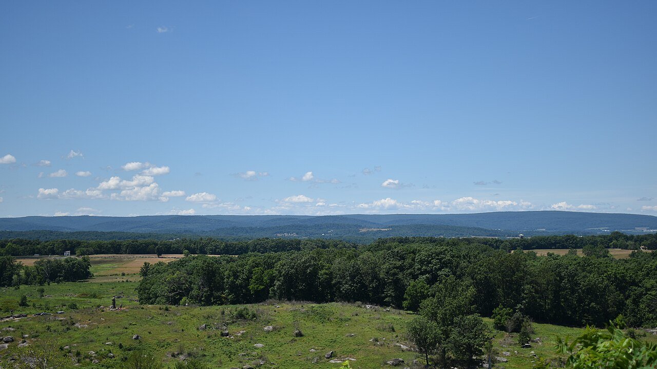 Little Round Top Gettysburg ghost sightings hilltop