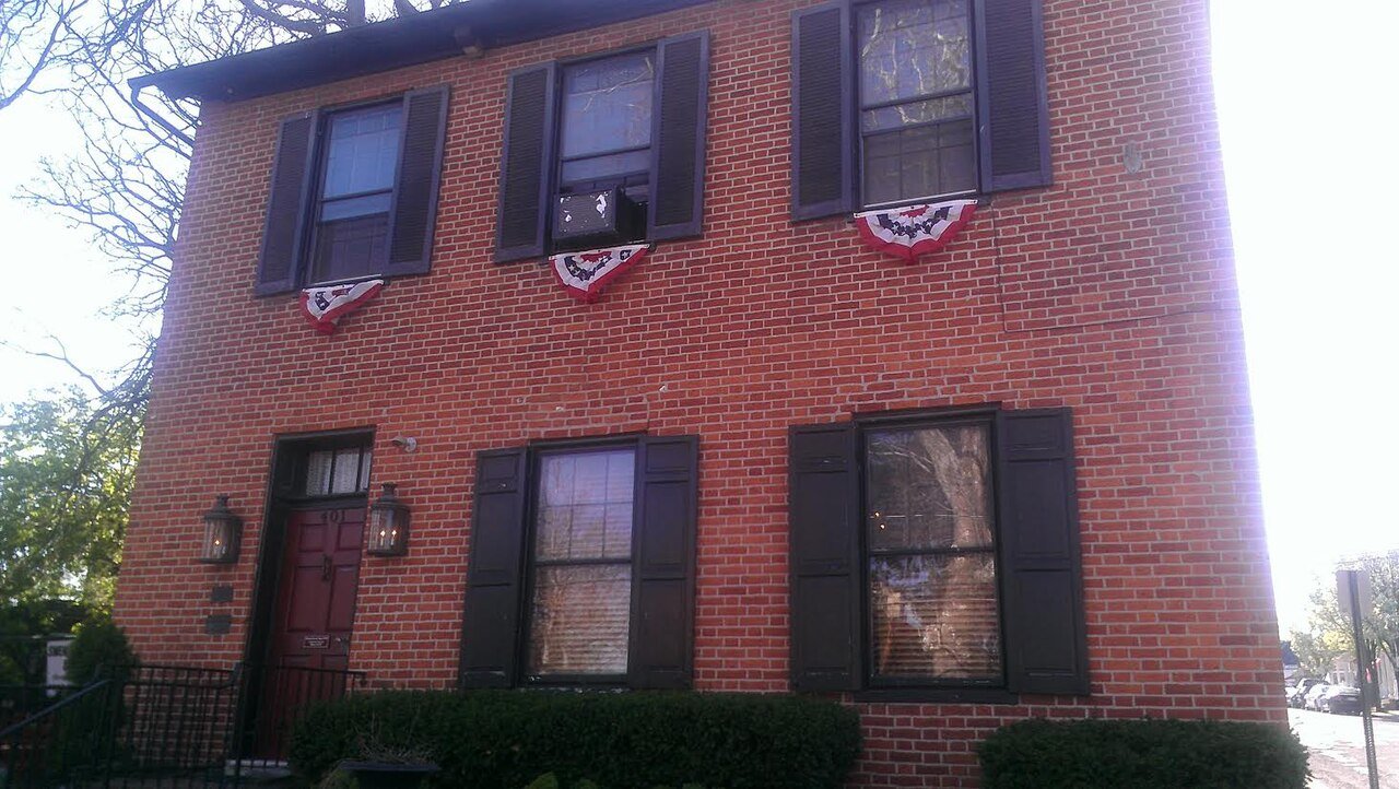 Farnsworth House Inn Gettysburg haunted inn