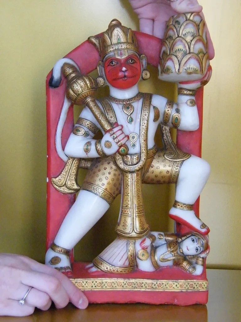 Hanuman ji ki mudra — Hanuman carrying the Sanjeevani mountain (Wikimedia Commons)
