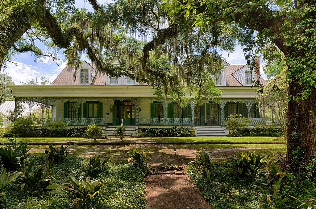 Myrtles Plantation Louisiana — America's most haunted home